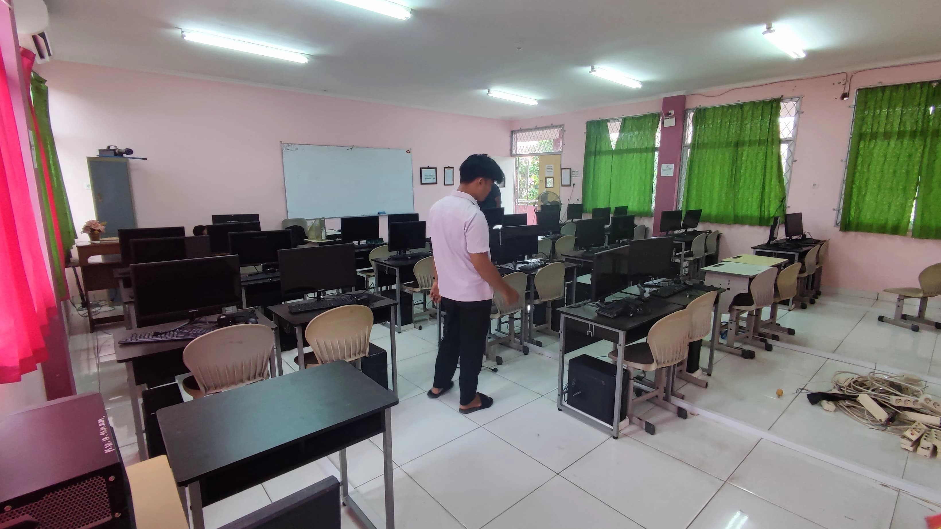 Instalasi Jaringan Lab Komputer
